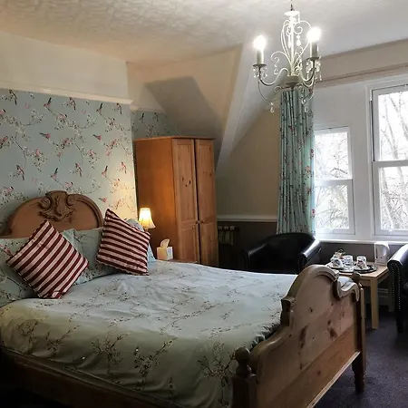 Alvera Court Pensión Harrogate