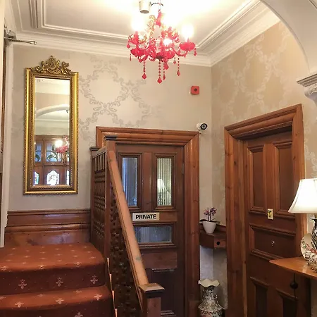 Alvera Court Pensión Harrogate