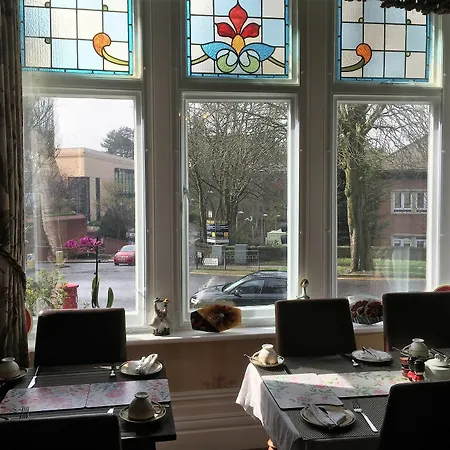 Alvera Court 4* Harrogate