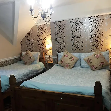Guest house Alvera Court