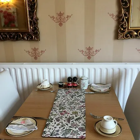 Alvera Court 4* Harrogate